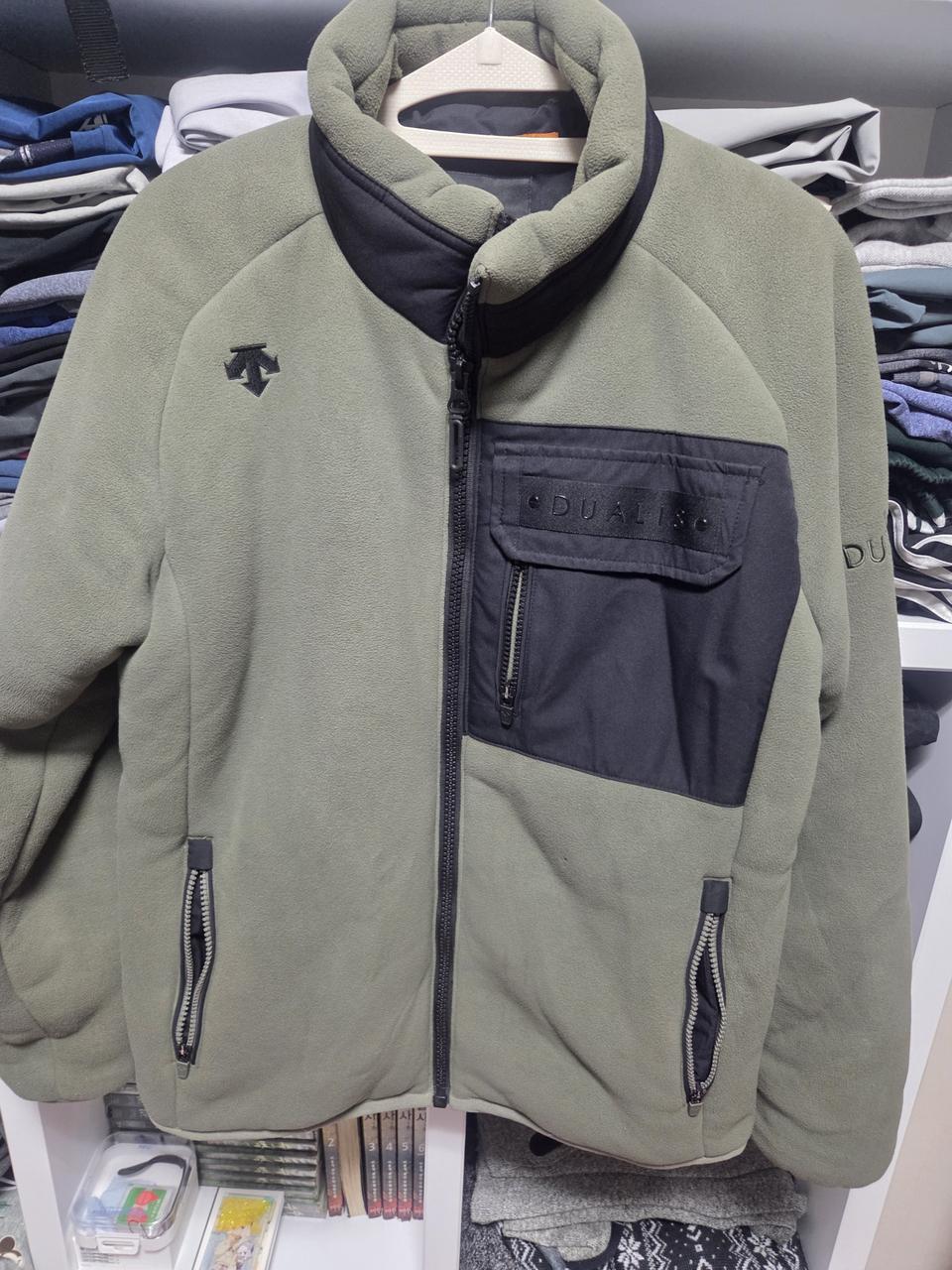 데상트 후리스 95