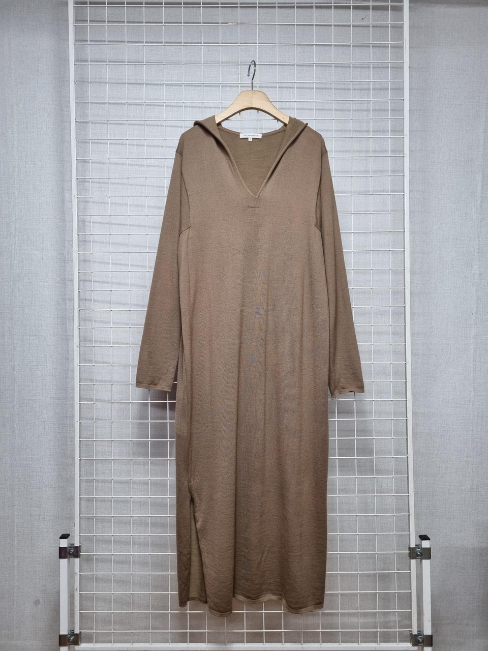 더캐시미어 후드 니트원피스