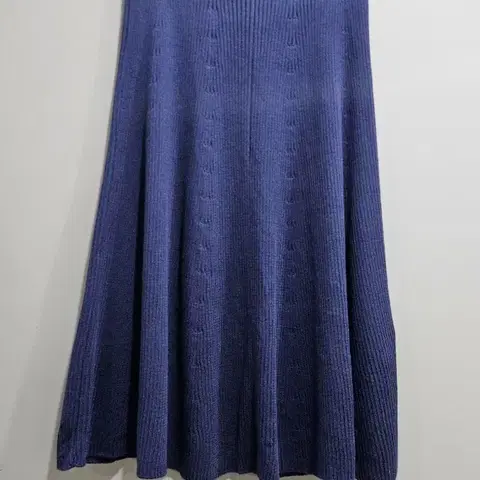 [ 1+1 ]L'amoire de luxe )블루 니트 플레어 스커트 S