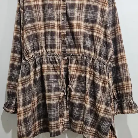 [ 1+1 ] niko and ) 브라운 체크 튜닉 셔츠 F