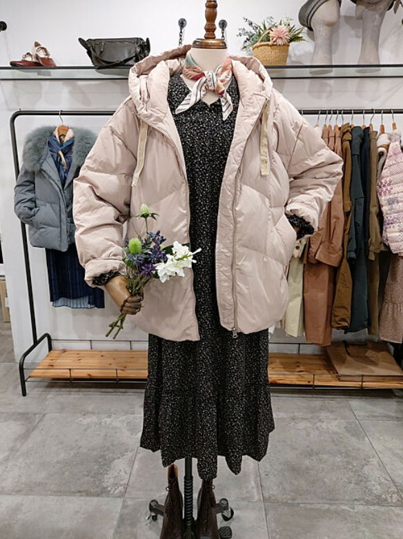 써스데이아일랜드 하프 덕다운 패딩