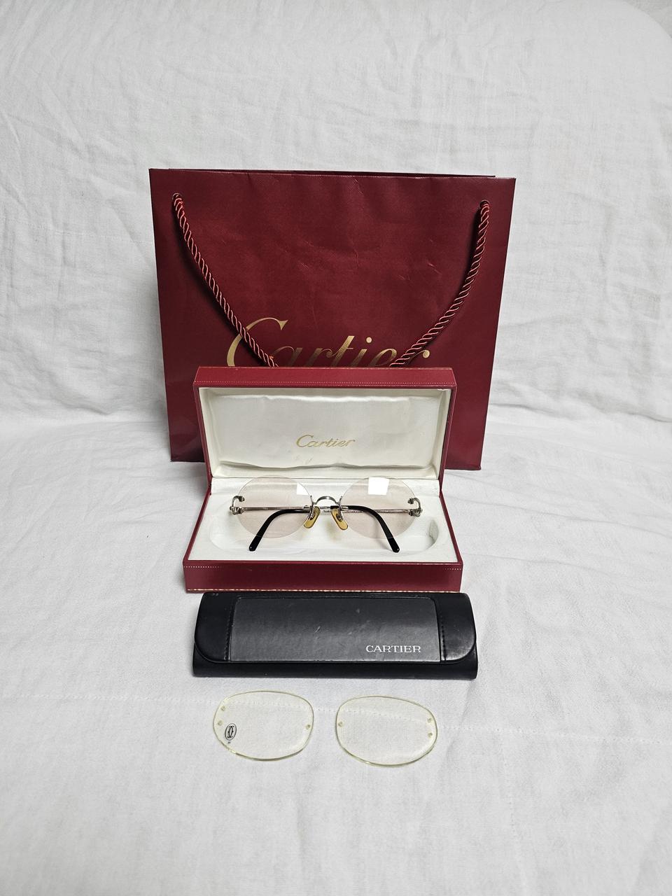 정품)까르띠에 C로고 클래식 안경