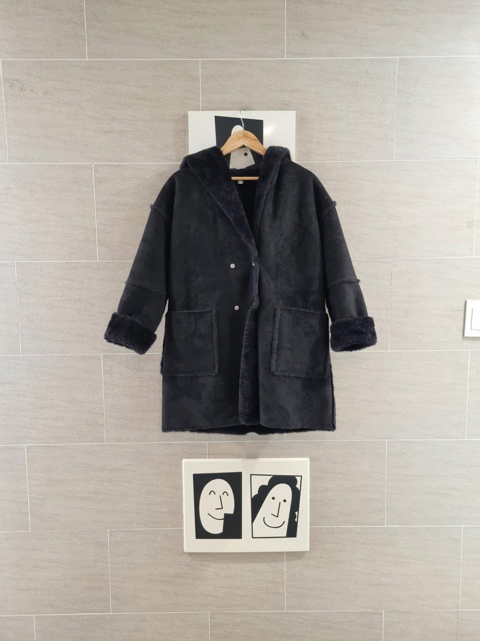 후드퍼안감~블랙스웨이드 무스탕코트