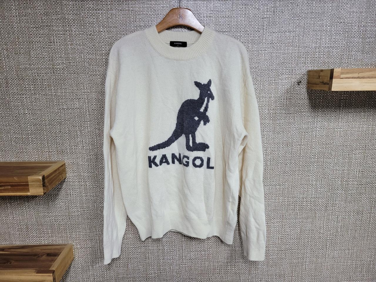 100~105사이즈 캉골 빅로고 니트 스웨터