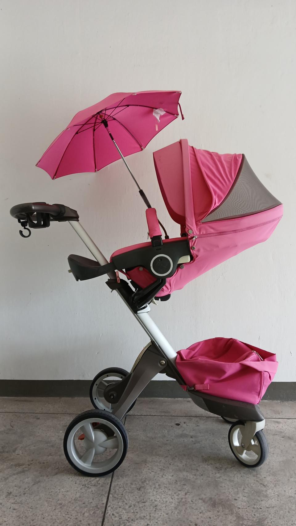 노르웨이산 최고급 명품 럭셔리 디럭스 유모차 스토케. 정품 양산 + 겨울