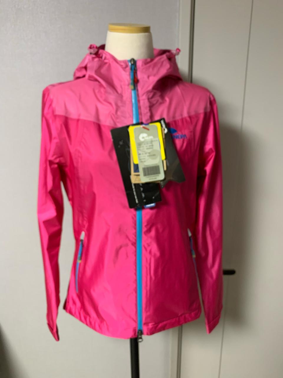 (새상품) 네파 고기능성 방수 방풍 여성 점퍼