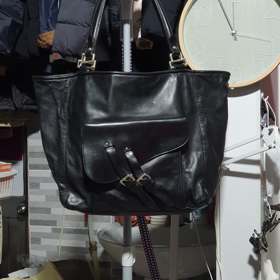 랄프로렌. 천연가죽 숄더백.