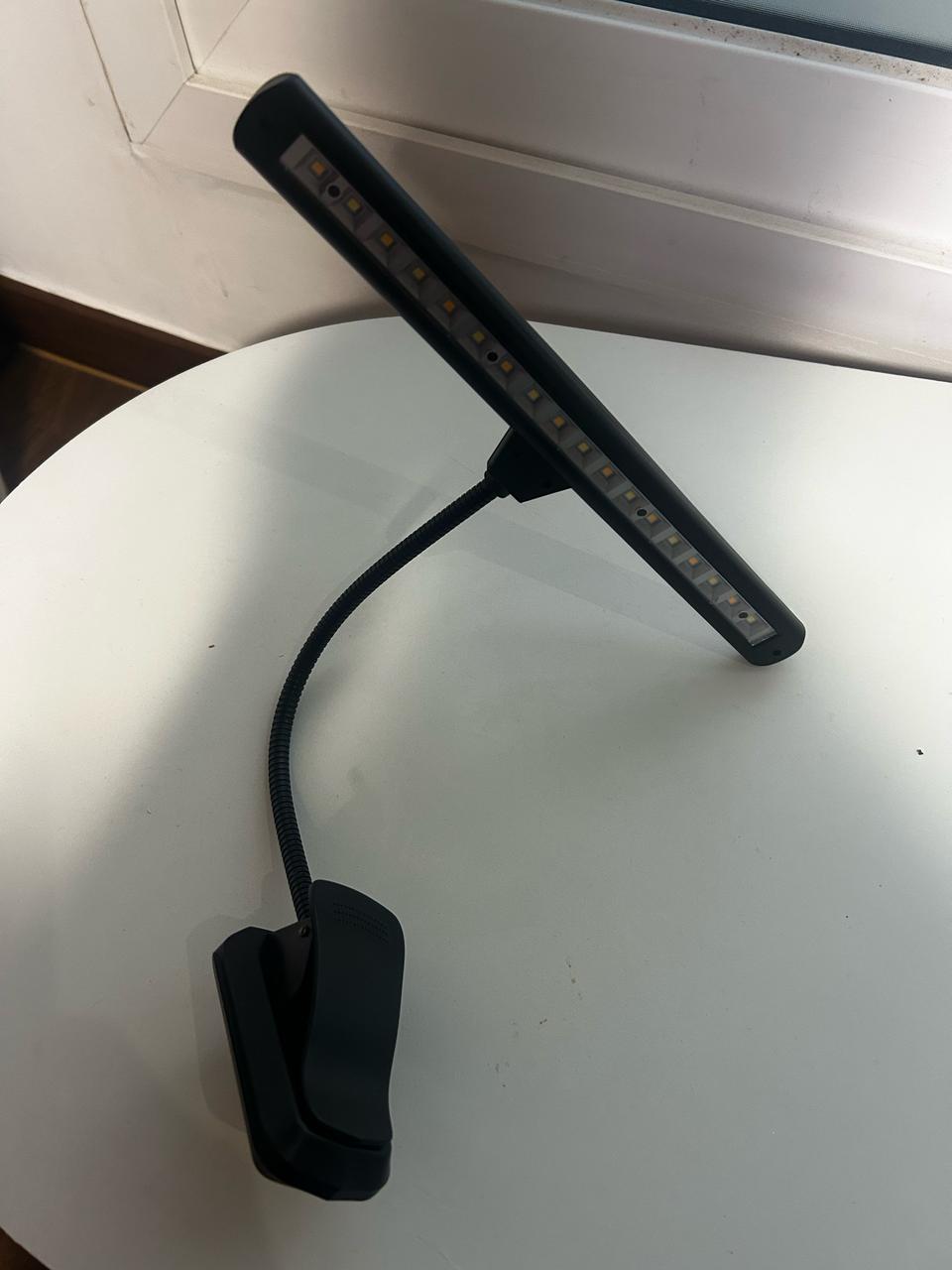 클립형 LED 악보 조명 스탠드 판매합니다.