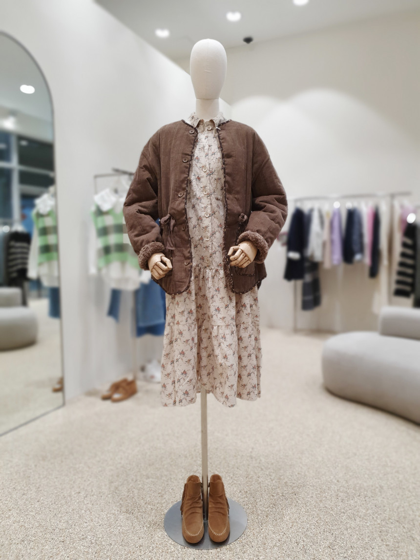 써스데이아일랜드 양면 코트