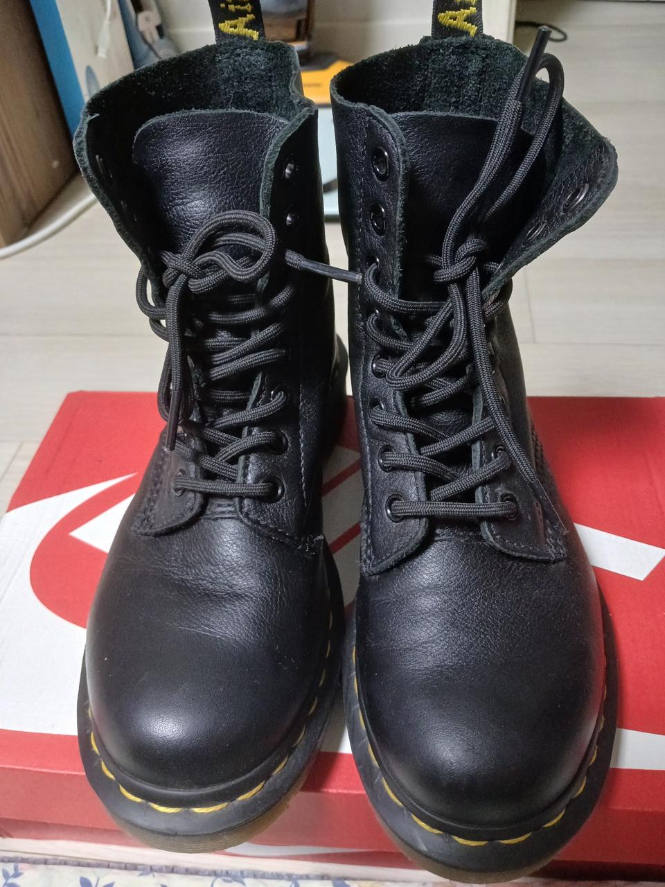 닥터마틴 (uk4, 약 230~235mm)
