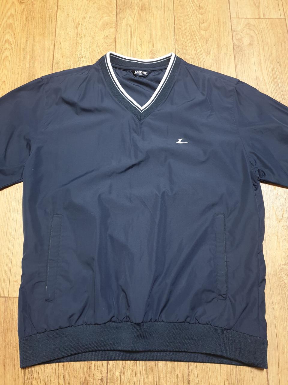 1098 르까프 운동복 브이넥 100 사이즈입니다