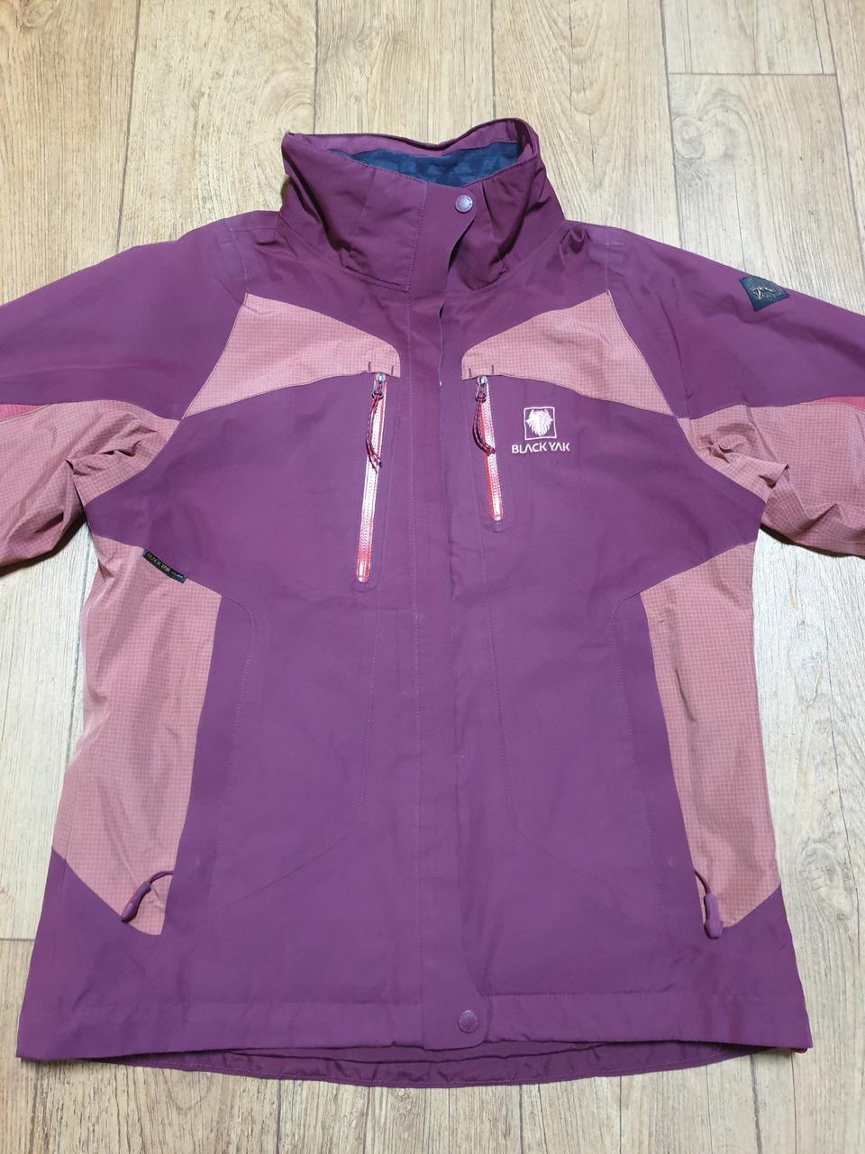 1101 블랙야크 아웃도어 바람막이 90~95 사이즈입니다