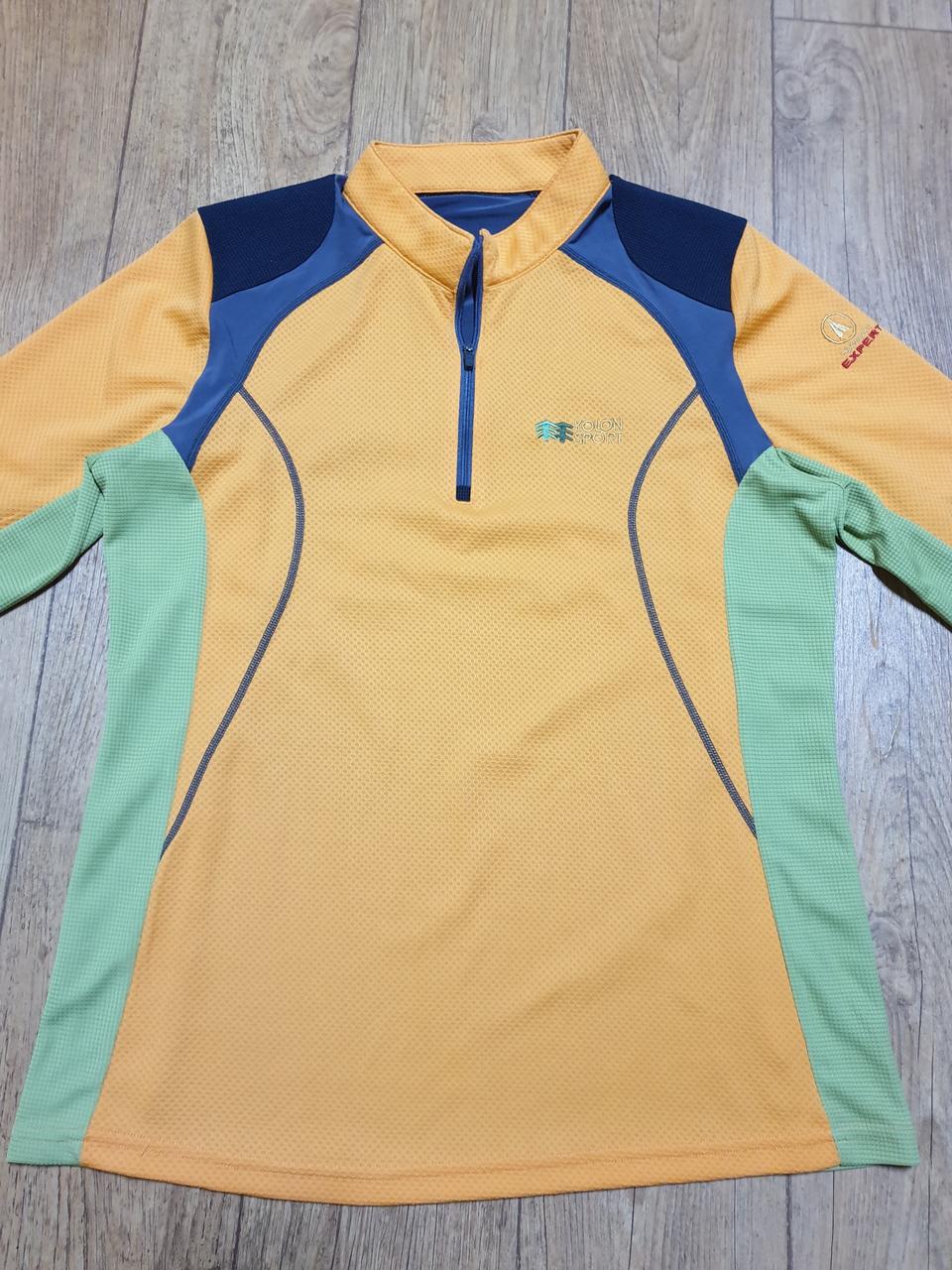 1102 코오롱 아웃도어 반집업 90 사이즈입니다