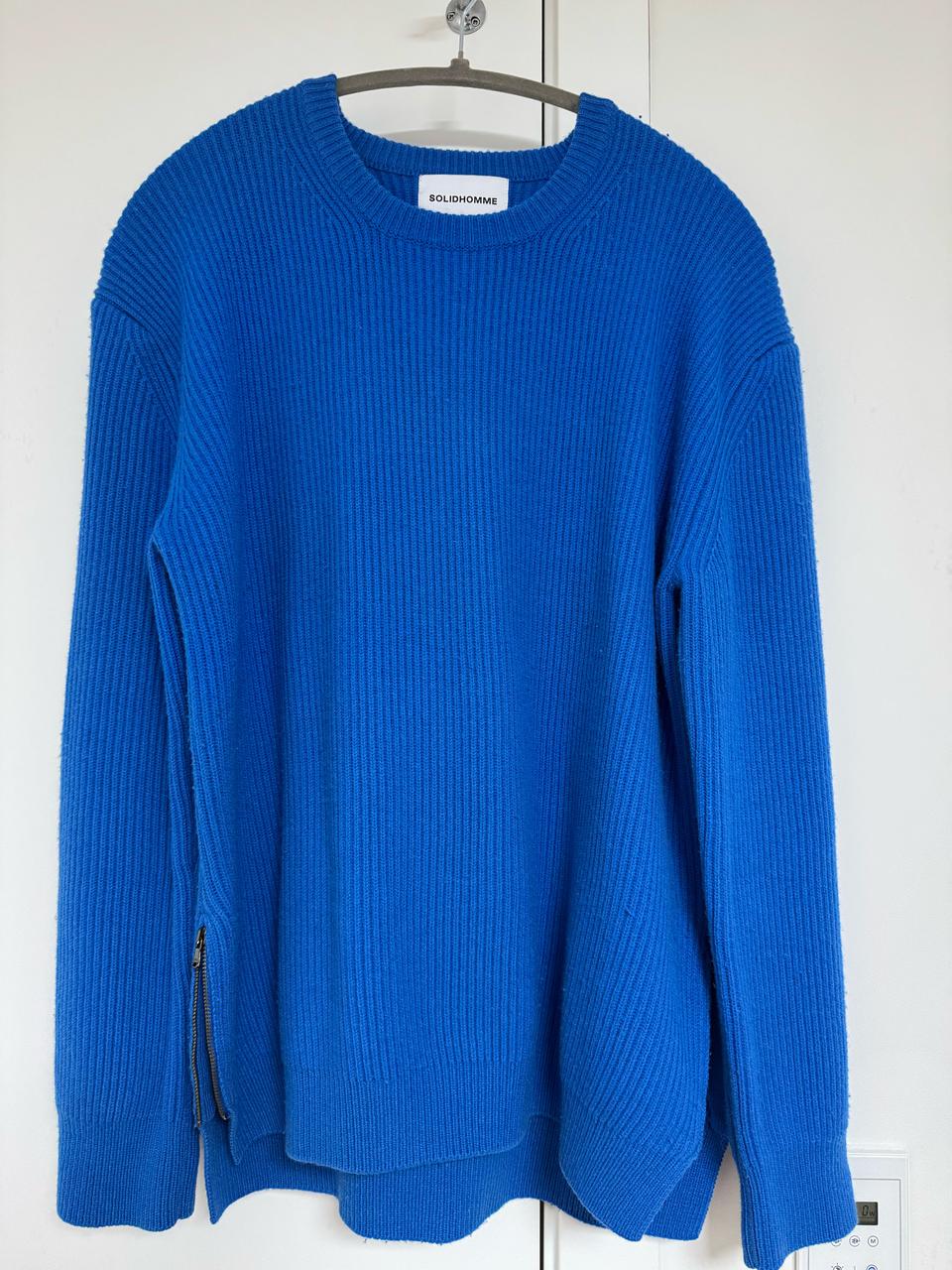 솔리드옴므 블루니트