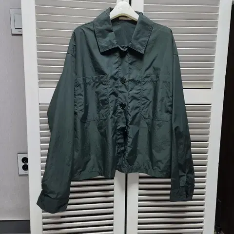 러브앤쇼 바스락 나일론 자켓