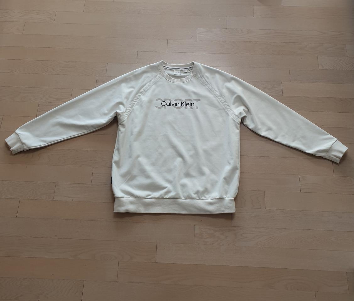 켈빈클라인 맨투맨