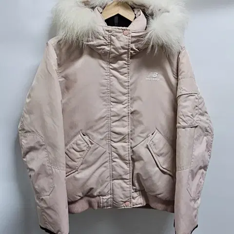 뉴발란스 여성 덕다운숏패딩 M