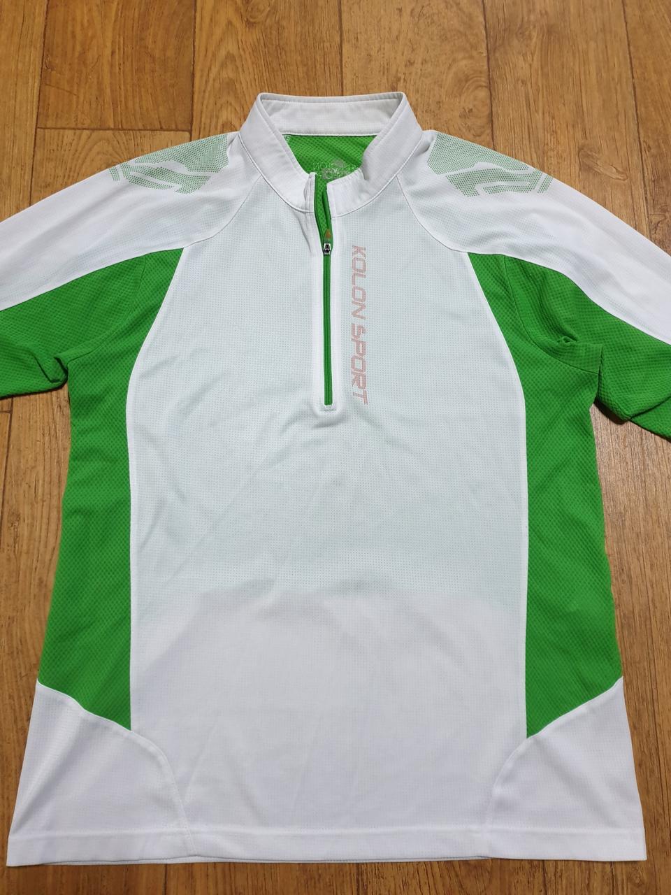 1112 코오롱 아웃도어 반집업 95 사이즈입니다