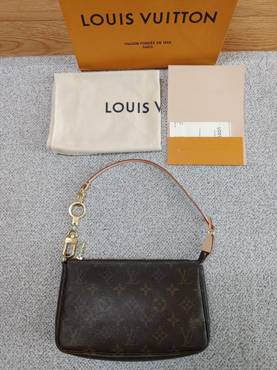 정품 루이비통 포쉐트 악세수아 포치 파우치백 숄더백 & 키링