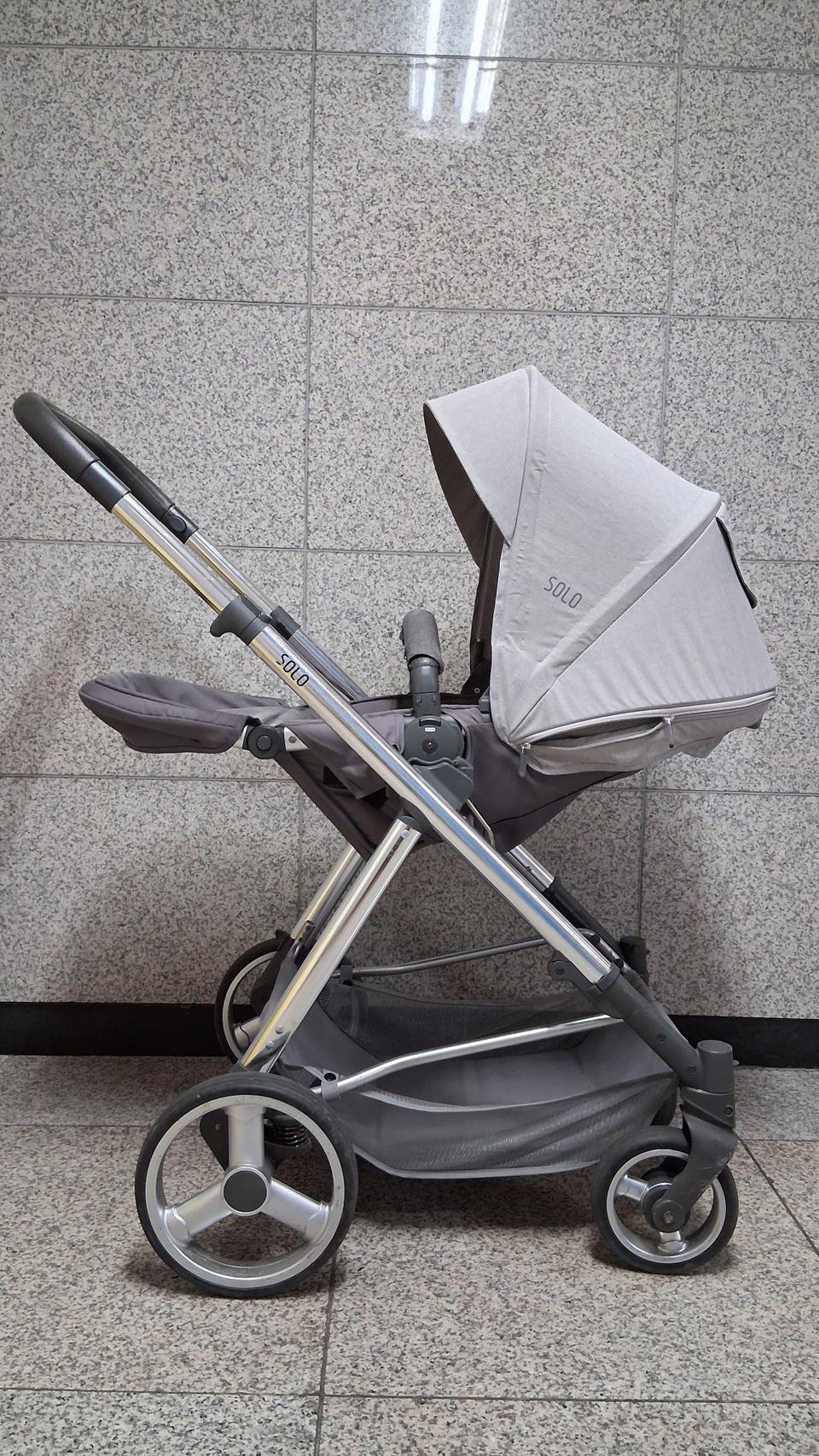 최고급 명품 럭셔리 디럭스 유모차 리안 솔로. 방풍커버 무료증정. 수도권