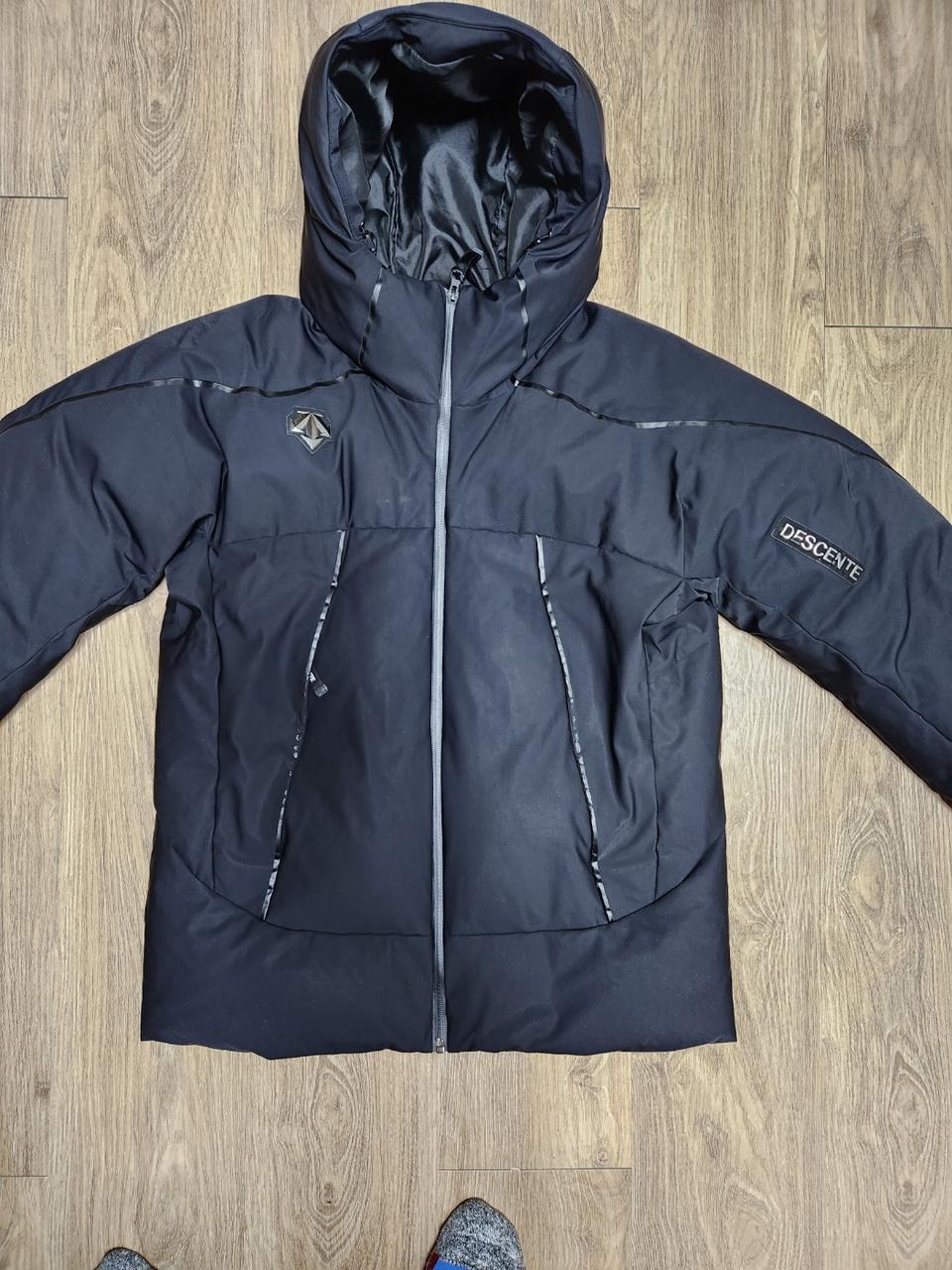 데상트 오리털 패딩 100사이즈