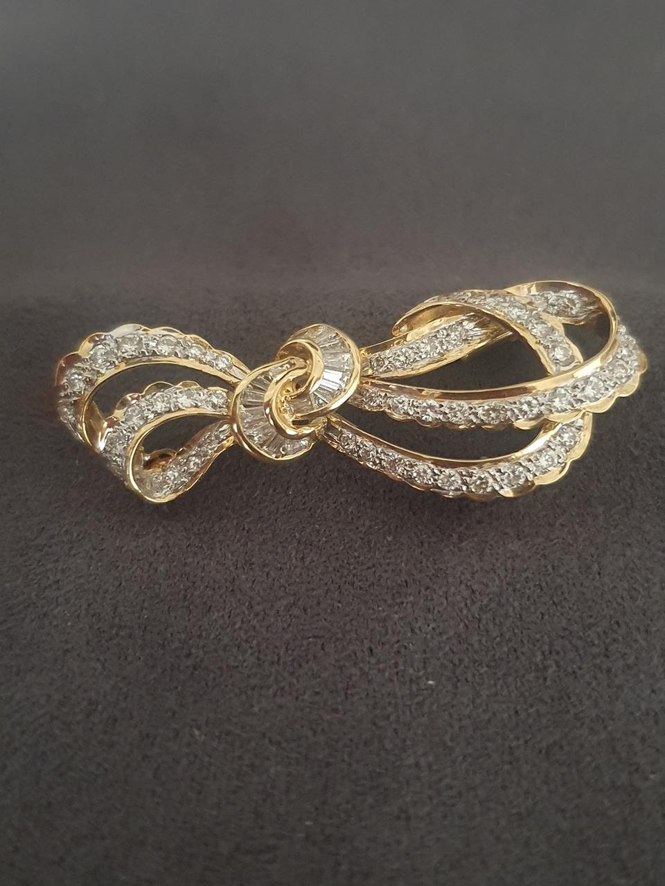 18k 천연다이아 브로치