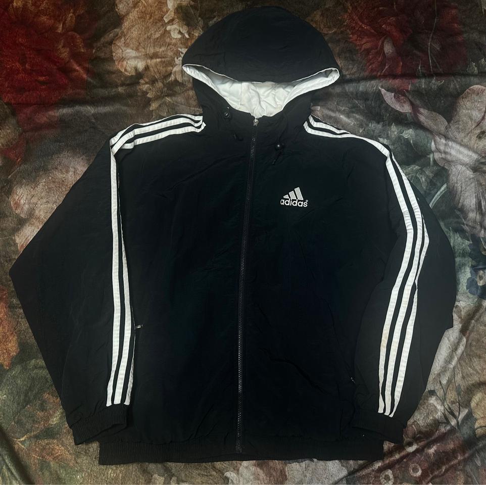 아디다스 빈티지 올드스쿨 퍼포먼스로고 블랙후드점퍼 110 패딩 나이키