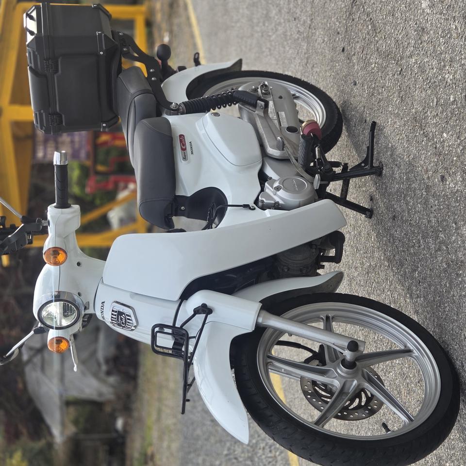 최저가)20년식 야마하 R3 블랙 2채널 블랙박스 짧은키로수 판매합니다.