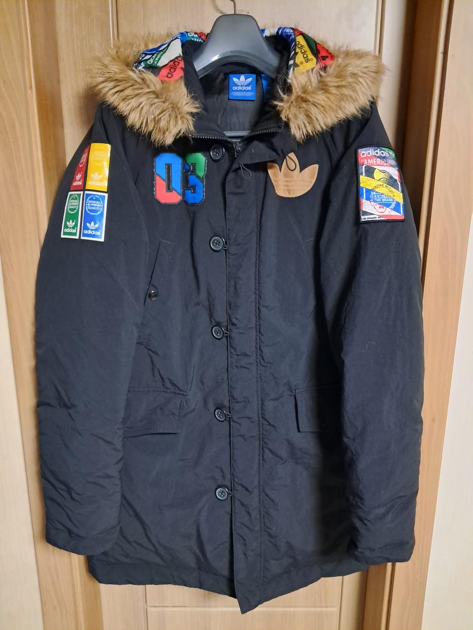 아디다스 뱃지 롱패딩 남성100