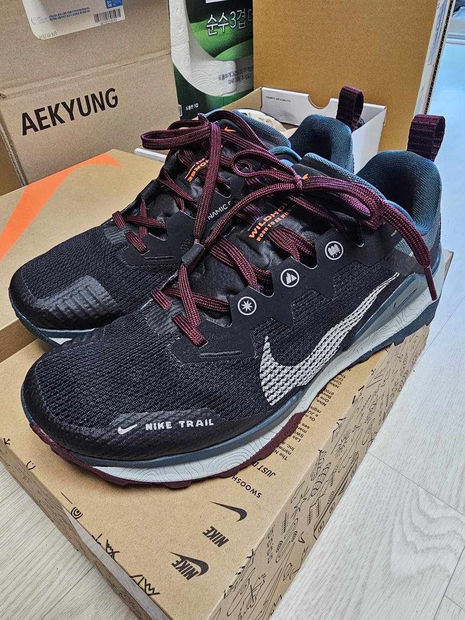 나이키 트레일 와일드호스8 (255)