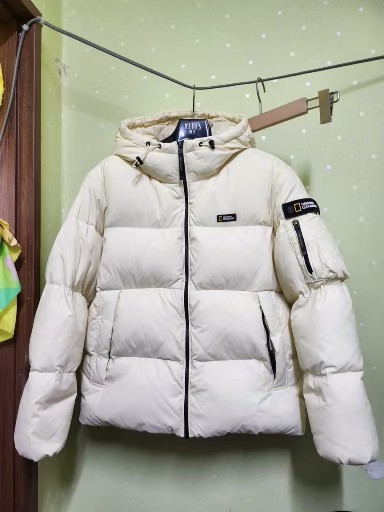 내셔널지오그래픽패딩자켓M(반가슴58)상태좋아요 택포64000