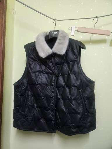 시티지퍼카라오리털조끼77~88(반가슴57)상태최상 택포24000