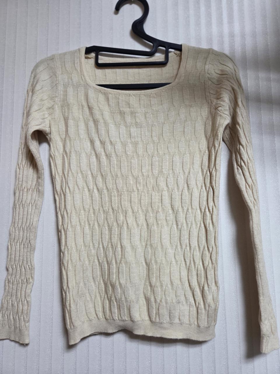 새상품 딱붙 스퀘어 니트티