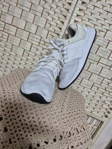 뉴발란스정품성인스니커즈260