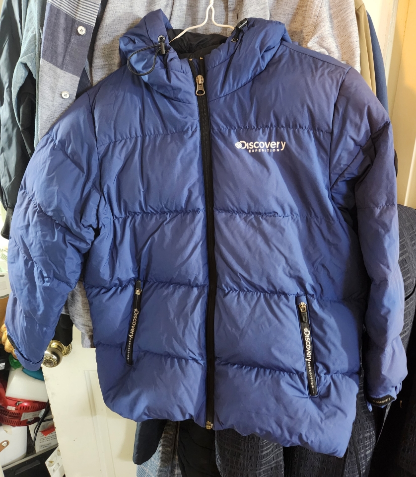 디스커버리 키즈 오리털 패딩 140사이즈 판매합니다