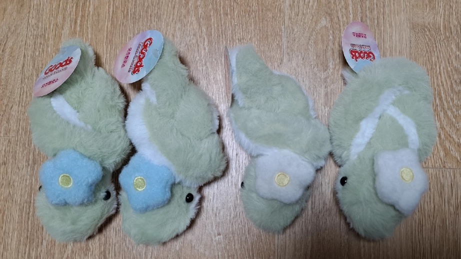 귀엽고 부드러운 뱀띠애착 팔찌인형 2컬러 세트