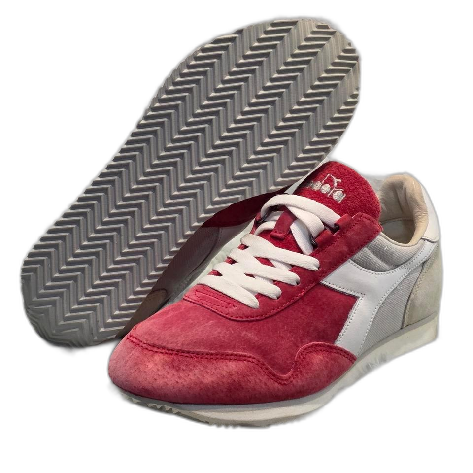 2q-10:디아도라 클래식 스웨이드 레드러닝스니커즈(240)-거의새거