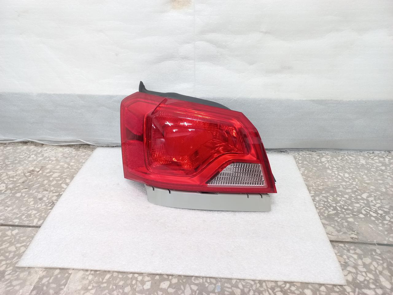 임팔라 운전석 후미등