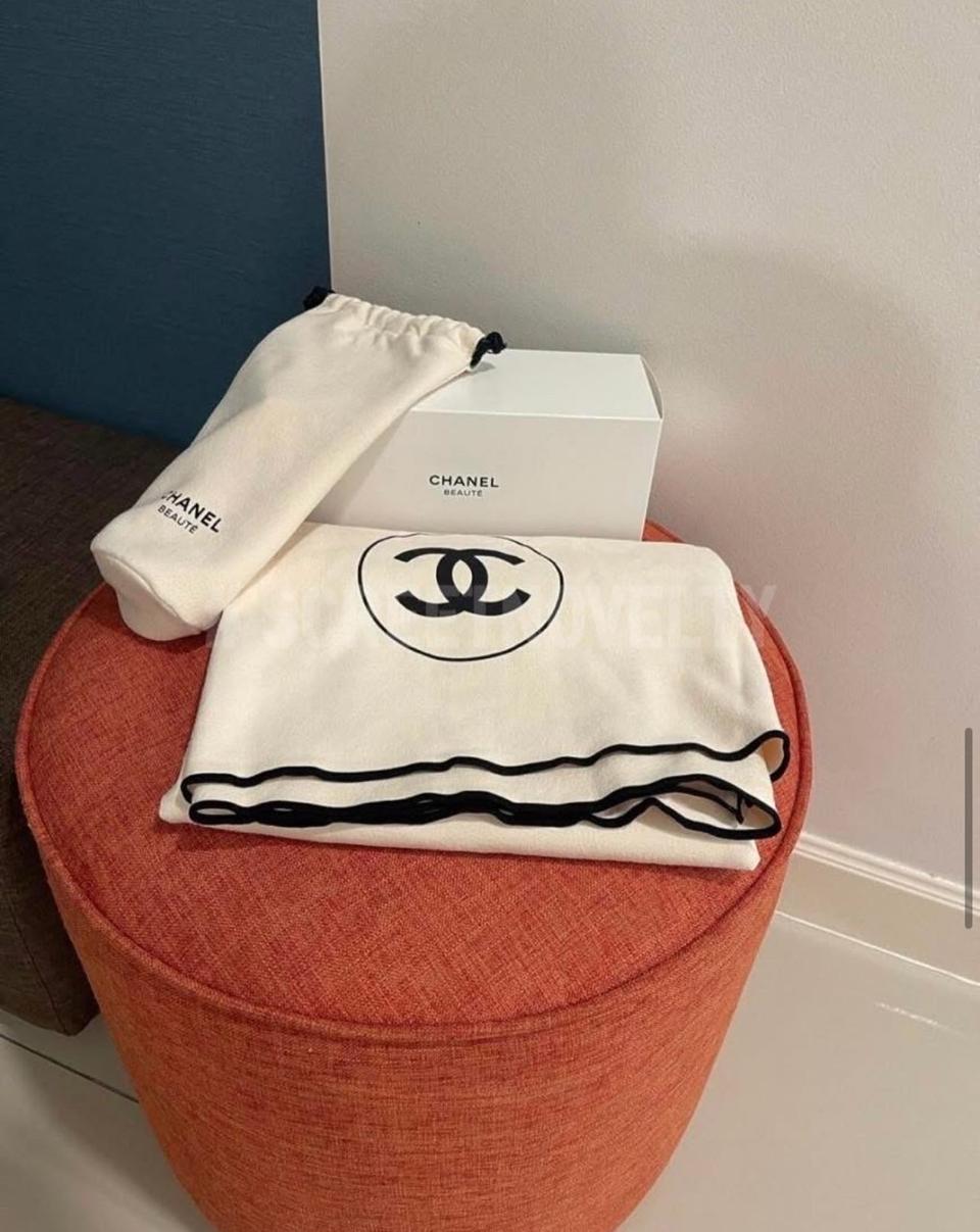 샤넬뷰티 겨울 기프트 블랭킷 무릎담요 여행담요