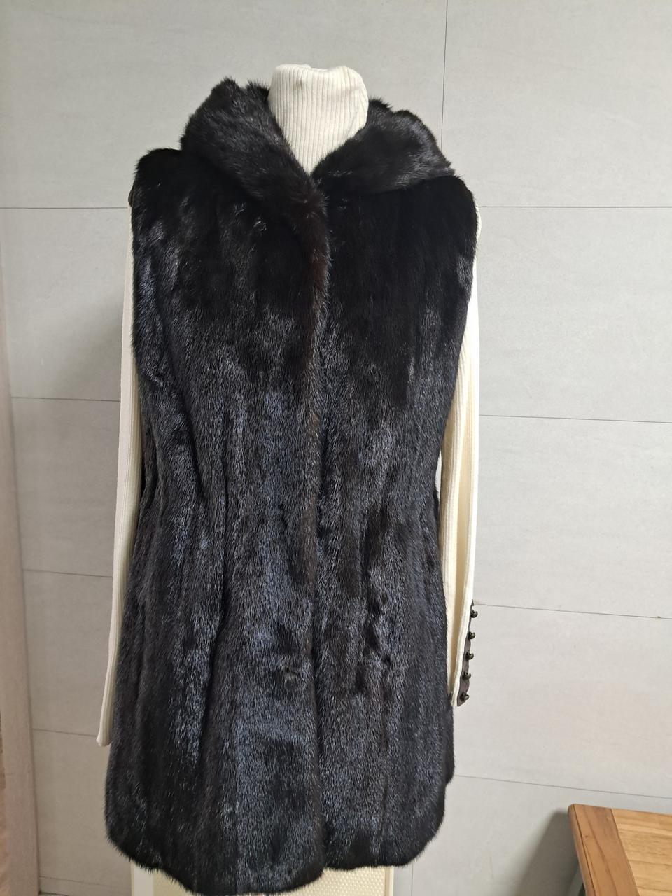 블랙그라마 후드 밍크 베스트