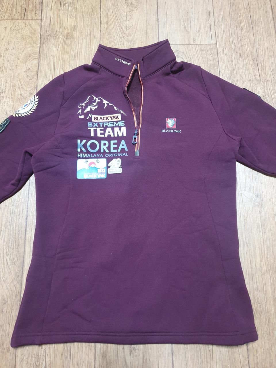 1220 블랙야크 익스트림 반집업 90 사이즈입니다