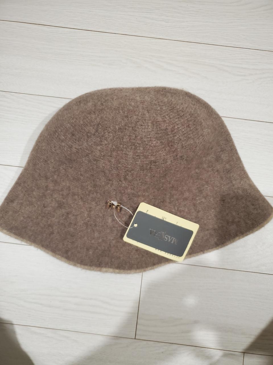 새상품)여성 겨울 버킷햇 마스케라 울 리버시블햇택 달린 마스케라 울