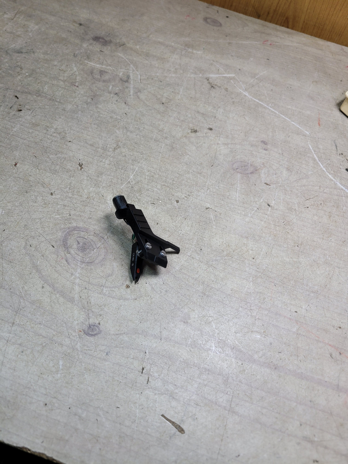 바늘 없는 오토폰 카트리지와 국산 인켈 헤드쉘