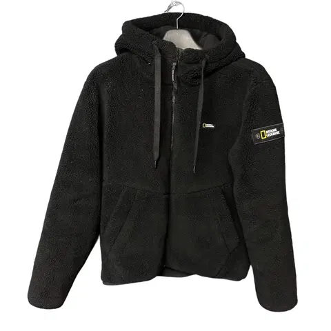 L 내셔널지오그래픽 로고 와펜 블랙 쉐르파 후리스 점퍼