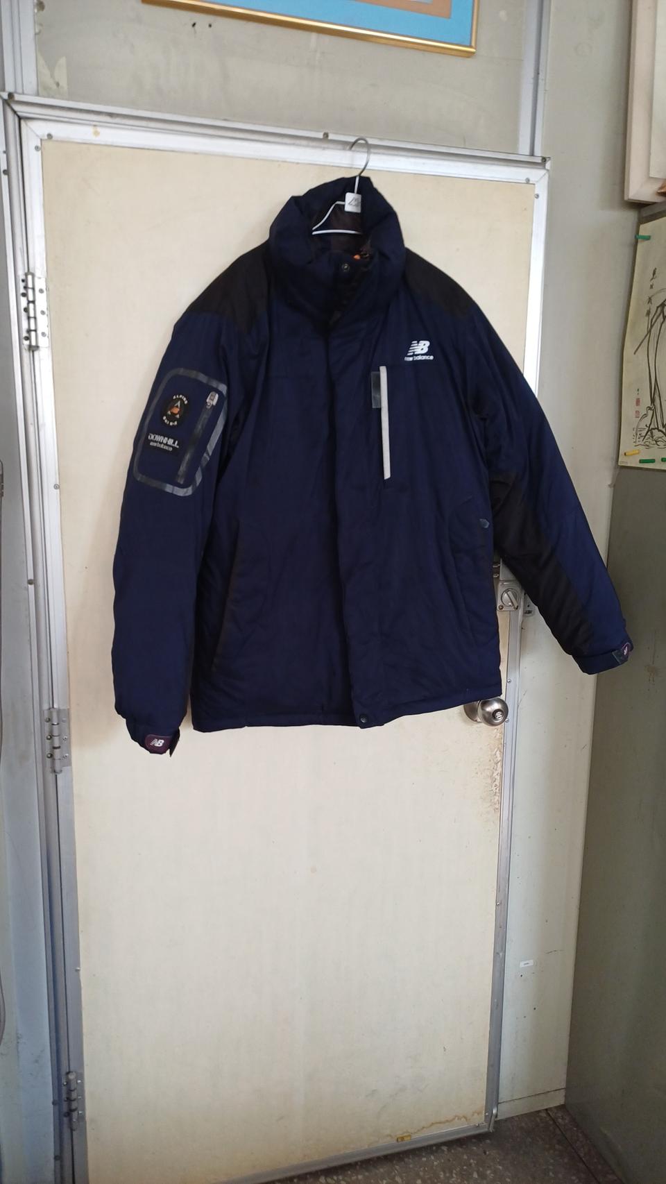 뉴발란스남성거위털파카95싸이즈