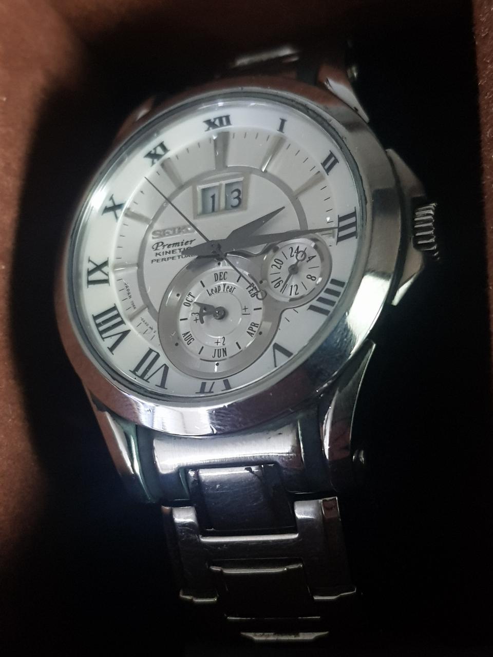 세이코 프리미어 퍼페츄얼 캘린더 키네틱