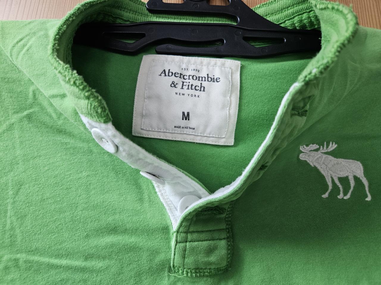 아베크롬비&홀리스터 헨리넥 롱슬리브 M