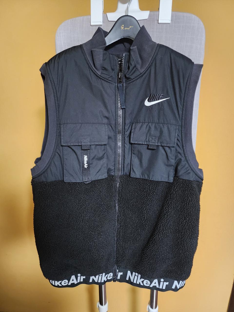 나이키에어 조끼패딩