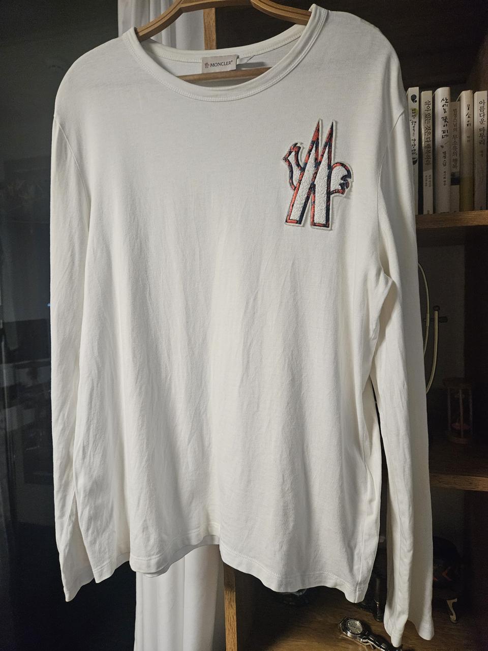 몽클레어 티셔츠