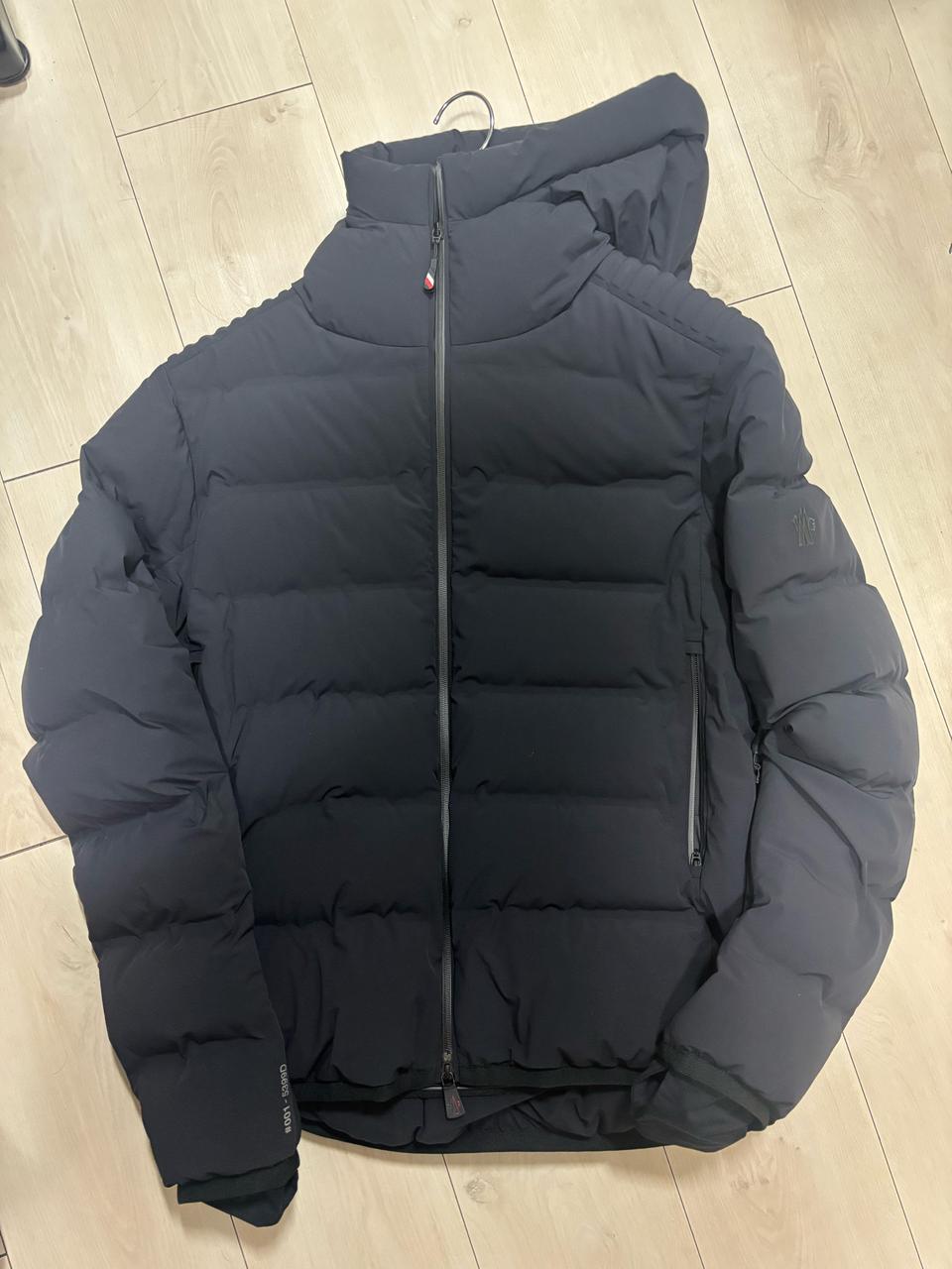몽클레어 그레노블 라고라이 패딩 점퍼 5사이즈 정품